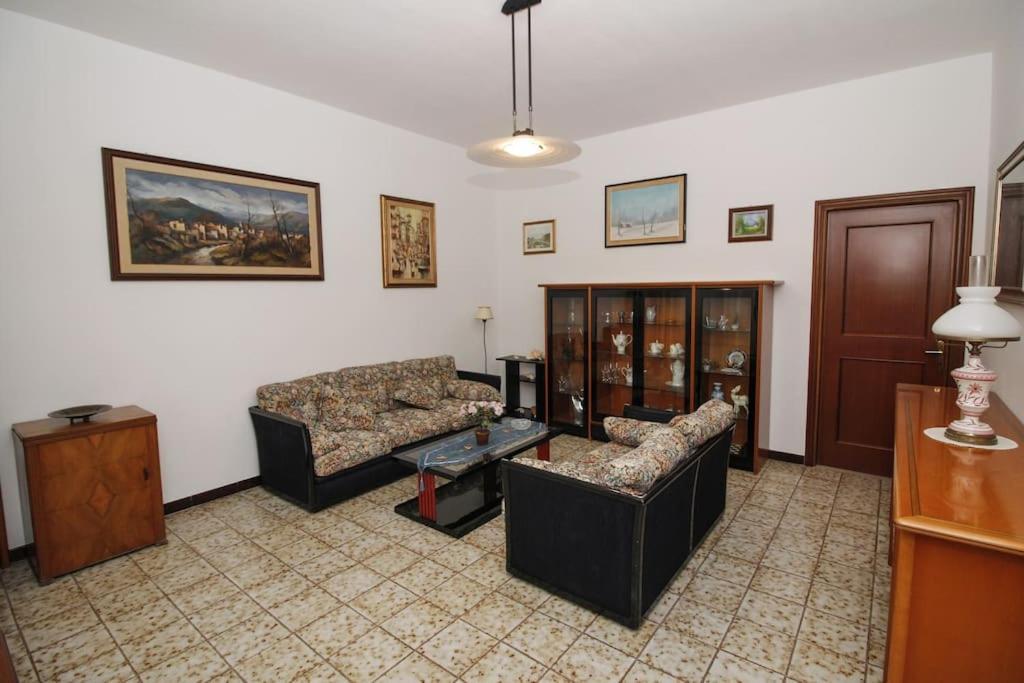 La Casa Di Carlo Διαμέρισμα SantʼAntìoco Εξωτερικό φωτογραφία